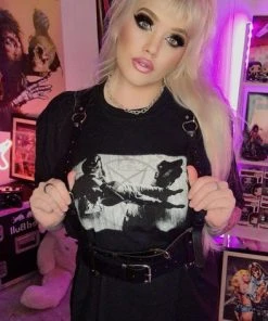 BESERK X THE CRAFT Halloween The Craft: Light As A Feather | UNISEX T-SHIRT -VERA’S EYECANDY Shop 1649349241586 700x700