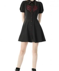DARK IN LOVE All Emily Heart [Black/Red] | BUTTON-UP DRESS -VERA’S EYECANDY Shop dark in love gothic rope red heart button dress 2 585a1f0f 46c1 489f 88d3 c4f6e1ab1f05 700x700
