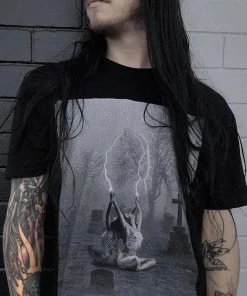 ELECTRIC WITCH Mens Clothing Cemetery | T-SHIRT