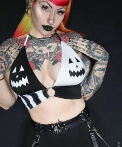 FOREST INK Halloween Jack O' Lantern [Night Shade] | O-RING HALTER TOP* -VERA’S EYECANDY Shop forest ink night shade jack o lantern o ring halter top 4 c5c9eec0 88f3 4271 9380 7cfb88c70e1e 700x700