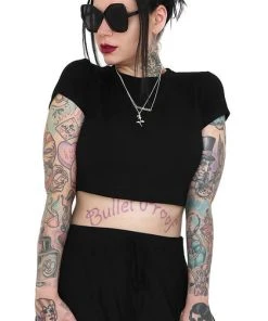 FOXBLOOD All Easy | CROP TEE` 8 FOXBLOOD All Easy | CROP TEE` -VERA’S EYECANDY Shop foxblood easy crop tee 3 14a405a6 d689 44ce abb6 1ac7f5e7dd3b 700x700