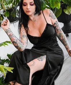 FOXBLOOD All Miss World | SATIN MAXI DRESS* 4 FOXBLOOD All Miss World | SATIN MAXI DRESS* -VERA’S EYECANDY Shop foxblood miss world satin maxi dress 3 2209d113 725b 43d4 9707 de39d71fc5ec 700x700