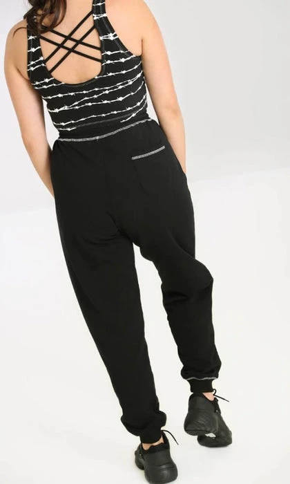 Barbed Wire | JOGGERS HELL BUNNY Techwear Barbed Wire | JOGGERS -VERA’S EYECANDY Shop hell bunny barbed wire joggers 2 38353e43 ad12 43ad bda1