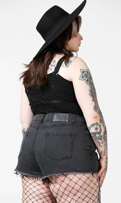 Alchemille | DENIM SHORTS KILLSTAR The Moon Alchemille | DENIM SHORTS -VERA’S EYECANDY Shop killstar alchemille denim shorts 9 e602c5db 3e97 493a 9d3e