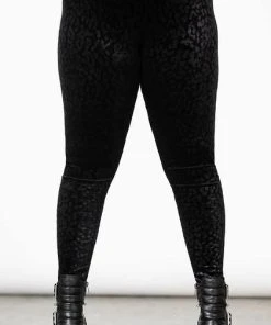 KILLSTAR All Caturday [Black] | LEGGINGS -VERA’S EYECANDY Shop killstar caturday black leggings 9 89a323a1 cf04 4a4f a100 9babb6d0d93c 700x700