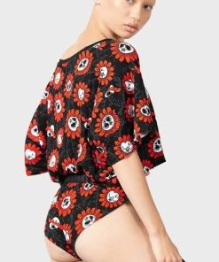 KILLSTAR Pentacles & Pentagrams Gloom Garden | V-NECK CROP TOP -VERA’S EYECANDY Shop killstar gloom garden v neck crop top 4 907409e6 afee 470b a7b3 893086a1844e 700x700