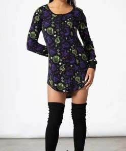 KILLSTAR All Magic Laze | SLEEP DRESS 4 KILLSTAR All Magic Laze | SLEEP DRESS -VERA’S EYECANDY Shop killstar magic laze sleep dress 2 09171b2a 3031 4041 b945 d00d472fcbb6 700x700