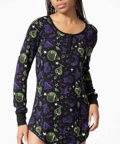 KILLSTAR All Magic Laze | SLEEP DRESS 5 KILLSTAR All Magic Laze | SLEEP DRESS -VERA’S EYECANDY Shop killstar magic laze sleep dress 3 52e0eb11 c5b9 4c4c a5d3 701e5e93f473 700x700