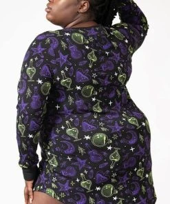 KILLSTAR All Magic Laze | SLEEP DRESS 9 KILLSTAR All Magic Laze | SLEEP DRESS -VERA’S EYECANDY Shop killstar magic laze sleep dress 8 ae117ccd 7d1a 451f b31c 51ab380364df 700x700