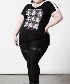 KILLSTAR All Moody | V-NECK T-SHIRT* -VERA’S EYECANDY Shop killstar moody v neck t shirt 9 cfaaac2f 0121 41d4 ab22 2df4baefa7f7 700x700