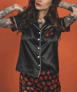 LIVELY GHOSTS Halloween Nocturnal Autumn | SLEEPWEAR SET` -VERA’S EYECANDY Shop lively ghosts nocturnal autumn sleepwear set 1 700x700