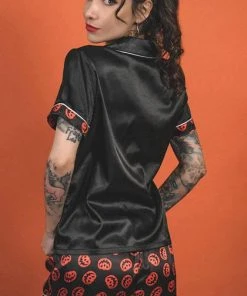 LIVELY GHOSTS Halloween Nocturnal Autumn | SLEEPWEAR SET` -VERA’S EYECANDY Shop lively ghosts nocturnal autumn sleepwear set 6 700x700