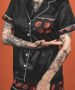 LIVELY GHOSTS Halloween Nocturnal Autumn | SLEEPWEAR SET` -VERA’S EYECANDY Shop lively ghosts nocturnal autumn sleepwear set 7 700x700