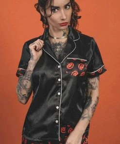 LIVELY GHOSTS Halloween Nocturnal Autumn | SLEEPWEAR SET` -VERA’S EYECANDY Shop lively ghosts nocturnal autumn sleepwear set 9 700x700