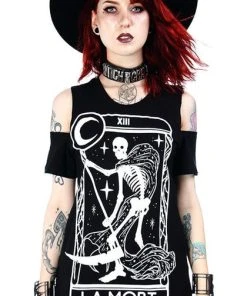 RESTYLE Halloween Death Tarot La Mort | T-SHIRT 5 RESTYLE Halloween Death Tarot La Mort | T-SHIRT -VERA’S EYECANDY Shop restyle death tarot t shirt 4 13ee98cb f8cd 4b17 80d2 d275c4ca9c5d 700x700