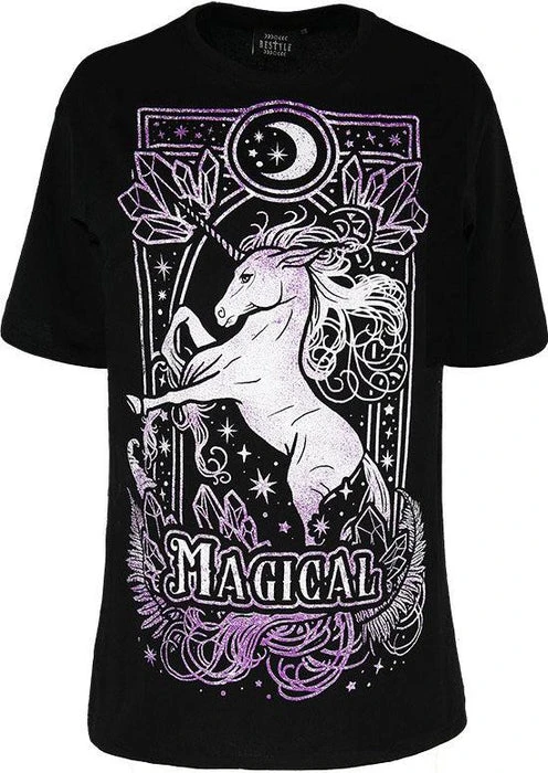 Magical Unicorn | OVERSIZED T-SHIRT RESTYLE The Moon Magical Unicorn | OVERSIZED T-SHIRT -VERA’S EYECANDY Shop restyle magical unicorn oversized t shirt 1 511179c4 c0ef 4fd7 8fe3