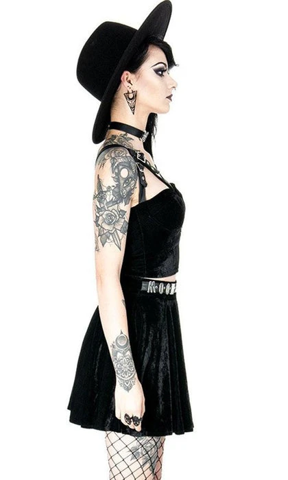 Moon Harness | TOP RESTYLE The Moon Moon Mesh | TOP -VERA’S EYECANDY Shop restyle moon harness top 13 b618315a 8c2e 449f a9d8