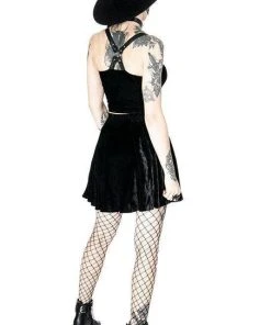 RESTYLE The Moon Moon Mesh | TOP 15 RESTYLE The Moon Moon Mesh | TOP -VERA’S EYECANDY Shop restyle moon harness top 14 23dc5d7e 2814 488f 8a14 f69b5e47d412 700x700