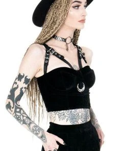 RESTYLE The Moon Moon Mesh | TOP 4 RESTYLE The Moon Moon Mesh | TOP -VERA’S EYECANDY Shop restyle moon harness top 3 1aa1b498 a61b 4f12 9319 d1dff44057e8 700x700