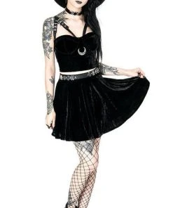 RESTYLE The Moon Moon Mesh | TOP 10 RESTYLE The Moon Moon Mesh | TOP -VERA’S EYECANDY Shop restyle moon harness top 9 fc82d65f 079c 487c b39b a52fe4036bbe 700x700