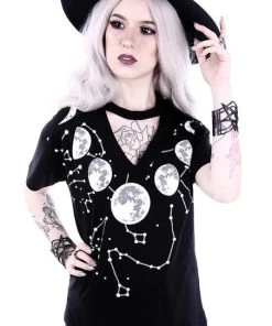 RESTYLE The Moon Moon Phases | T-SHIRT 5 RESTYLE The Moon Moon Phases | T-SHIRT -VERA’S EYECANDY Shop restyle moon phases t shirt 4 1b0a0e18 ff05 44cf ac32 2d34f588ac88 700x700