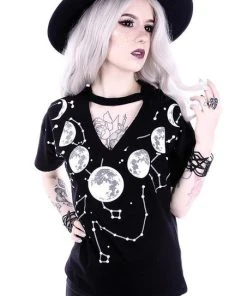 RESTYLE The Moon Moon Phases | T-SHIRT 6 RESTYLE The Moon Moon Phases | T-SHIRT -VERA’S EYECANDY Shop restyle moon phases t shirt 5 1c3c9b26 77bb 4c35 bc14 f127afc27462 700x700