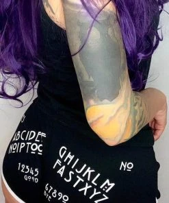 TOO FAST APPAREL The Moon Ouija Board | BOOTY SHORTS 4 TOO FAST APPAREL The Moon Ouija Board | BOOTY SHORTS -VERA’S EYECANDY Shop too fast apparel ouija board booty shorts 3 700x700