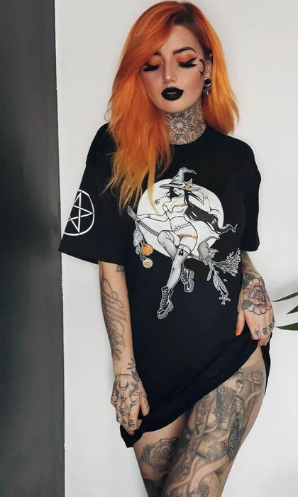 Bewitched | TEE DRESS TWISTED Pentacles & Pentagrams Bewitched | TEE DRESS -VERA’S EYECANDY Shop twisted bewitched tee dress 2 5f8d4912 d558 4a3d b42e