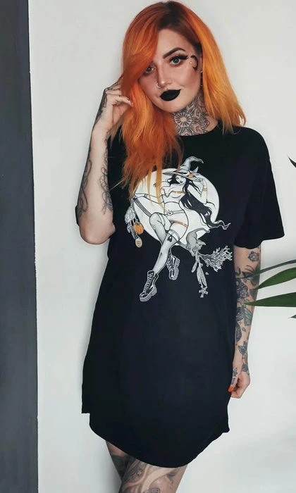 Bewitched | TEE DRESS TWISTED Pentacles & Pentagrams Bewitched | TEE DRESS -VERA’S EYECANDY Shop twisted bewitched tee dress 3 51adc5ca f328 4cf4 a368