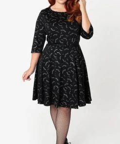 UNIQUE VINTAGE Bats [Black/Grey] | STEPHANIE DRESS -VERA’S EYECANDY Shop unique vintage black grey bats print stephanie flare dress 10 0389dcfa 463f 4710 97c7 2f132fa89bf3 700x700