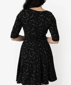 UNIQUE VINTAGE Bats [Black/Grey] | STEPHANIE DRESS -VERA’S EYECANDY Shop unique vintage black grey bats print stephanie flare dress 3 47764b9b 7c1c 440a 9ea2 f89e02d913ea 700x700