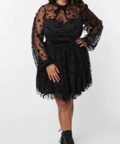 UNIQUE VINTAGE The Moon Moon & Stars | FLARE DRESS` -VERA’S EYECANDY Shop unique vintage moon stars flare dress 9 c4445f32 a456 4e23 90f9 b72ca9202ebf 700x700