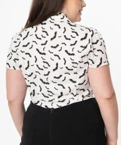 UNIQUE VINTAGE Bats [White/Black] | POWER PLAY TOP -VERA’S EYECANDY Shop unique vintage smak parlour white black bats power play top 7 a03b9f1c 1d77 48cf afc8 cf07a29de143 700x700